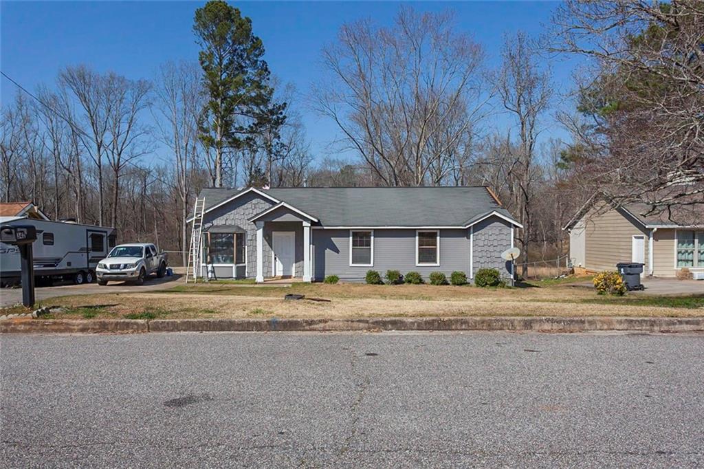 342 Chase Woods Cir., Jonesboro, GA 30236