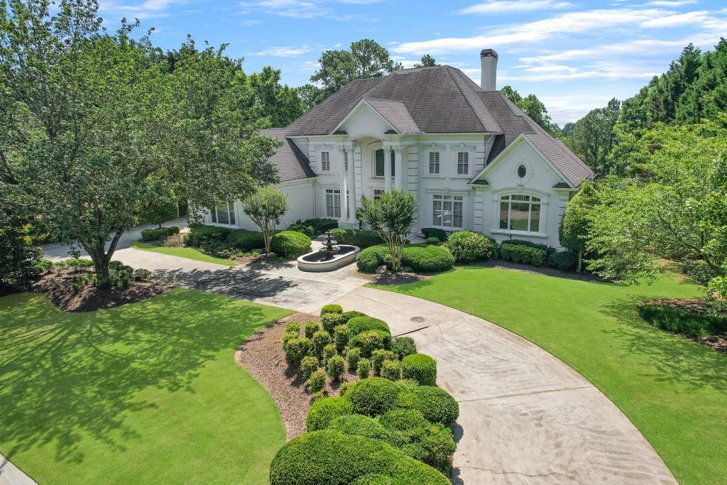 1014 Cherbury Ln., Alpharetta, GA 30022