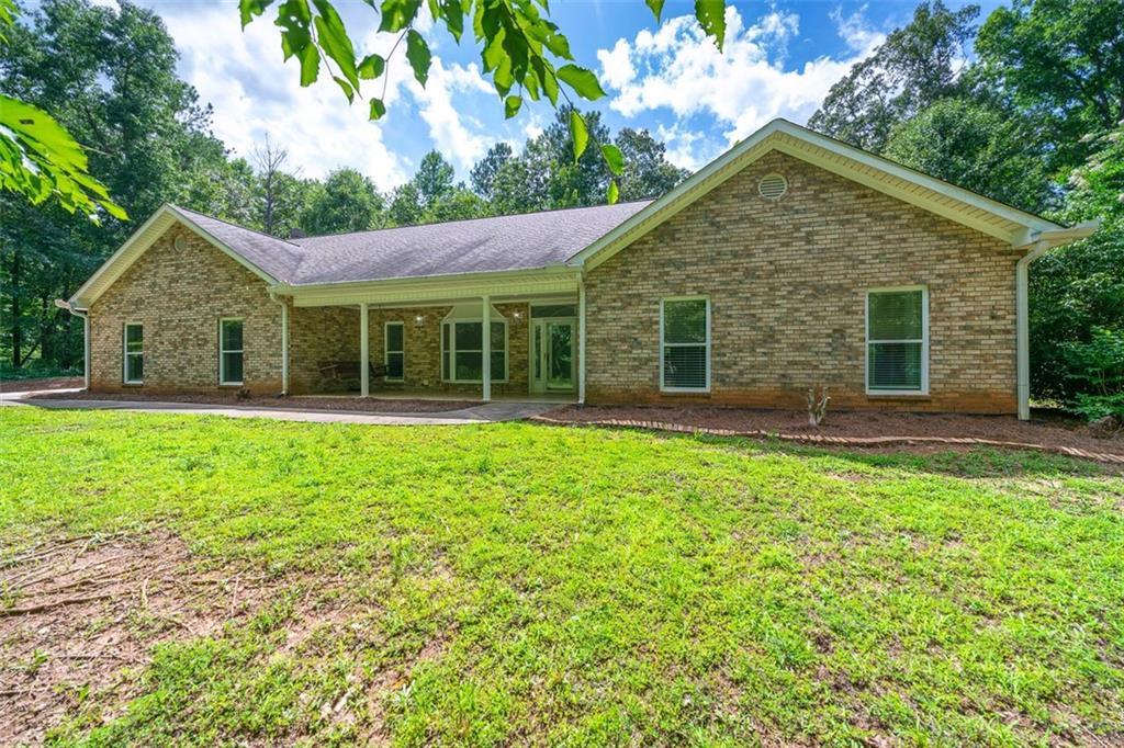 5387 Kilroy Ln., Douglasville, GA 30135