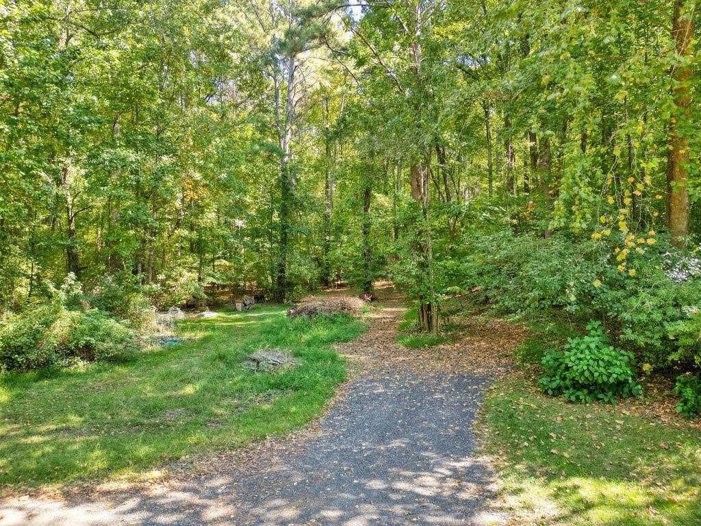 900 Jep Wheeler Rd., Woodstock, GA 30188