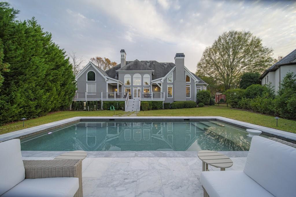1135 Ascott Valley Dr., Johns Creek, GA 30097