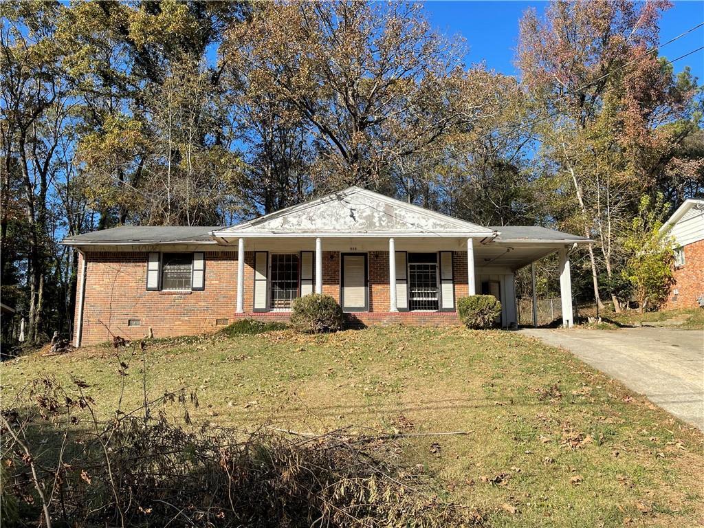 988 Forrest Cir., Atlanta, GA 30354