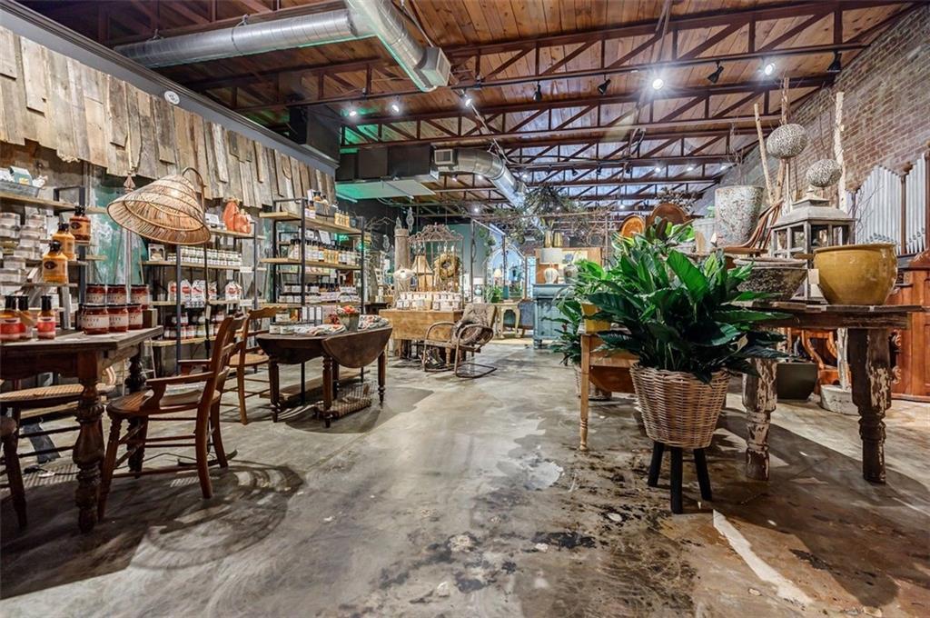 637 N Central Ave., Atlanta, GA 30354