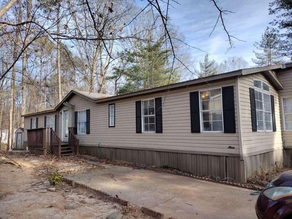 New Homes with In-ground Swimming Pools in Buford: December 25th to December 31st