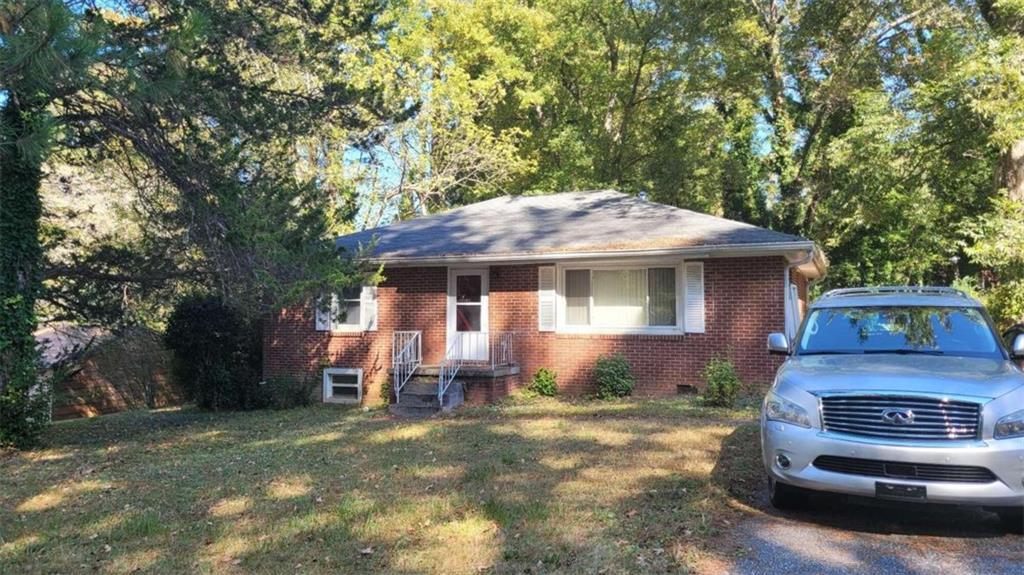 2597 Connally Dr., East Point, GA 30344