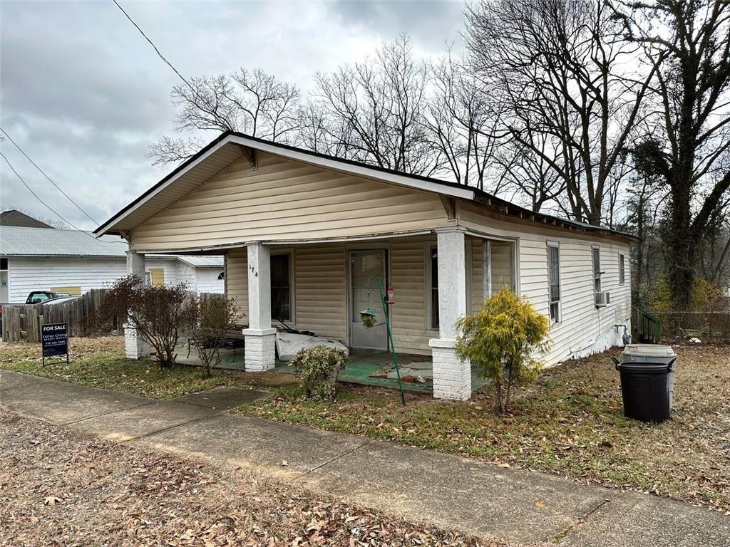 174 W Moreno St., Buford, GA 30518