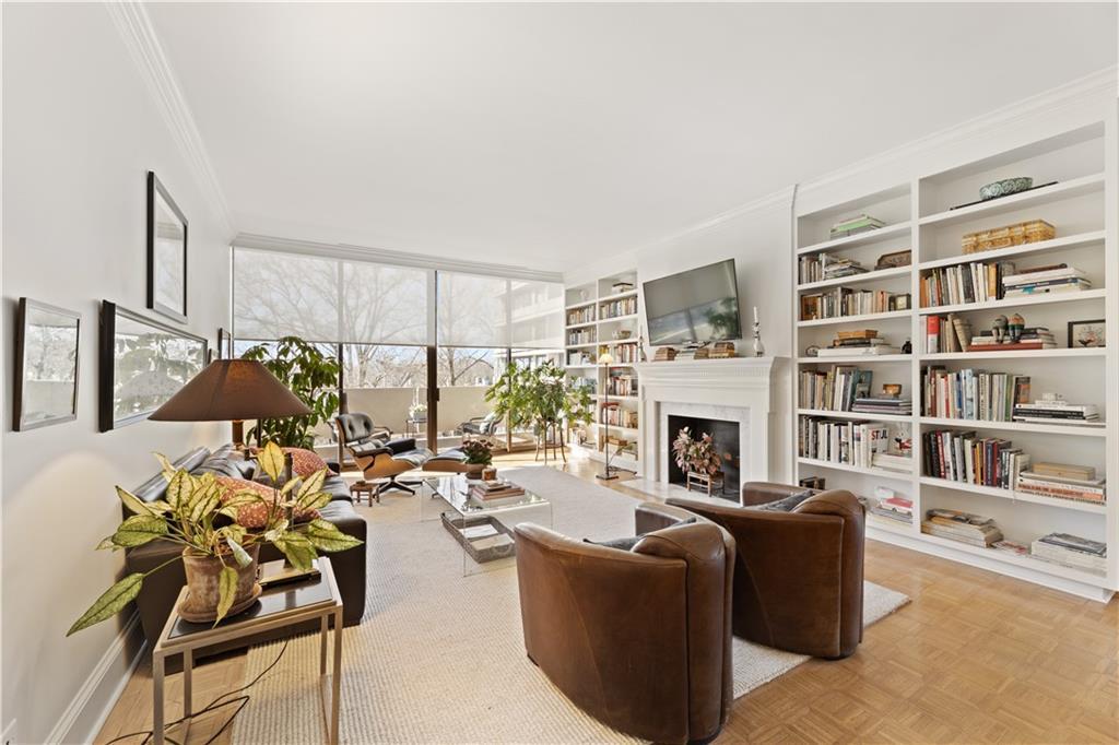 2575 Peachtree Rd. #8G, Atlanta, GA 30305
