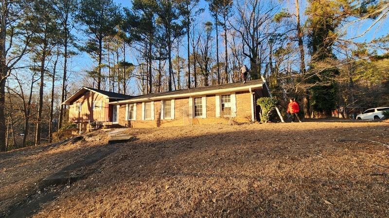 2995 W Potomac Dr., East Point, GA 30344