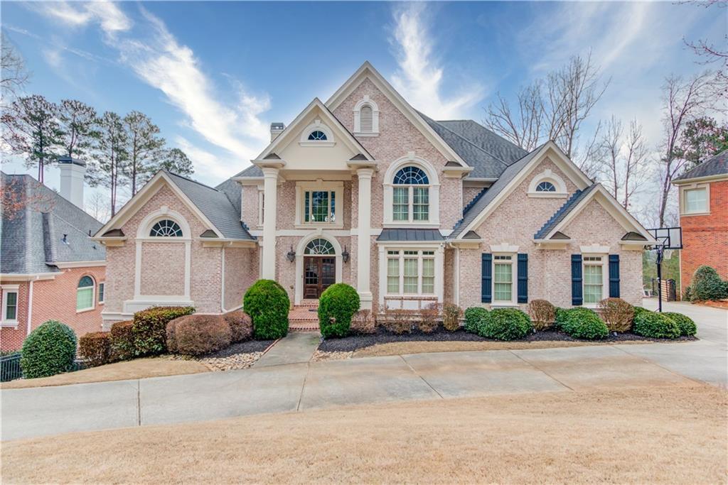 5243 Aldeburgh Dr., Suwanee, GA 30024