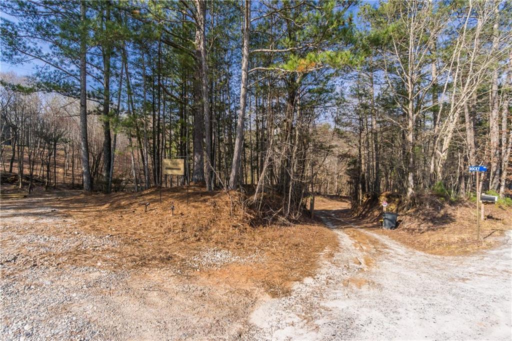25 Rocky Rd., Dawsonville, GA 30534