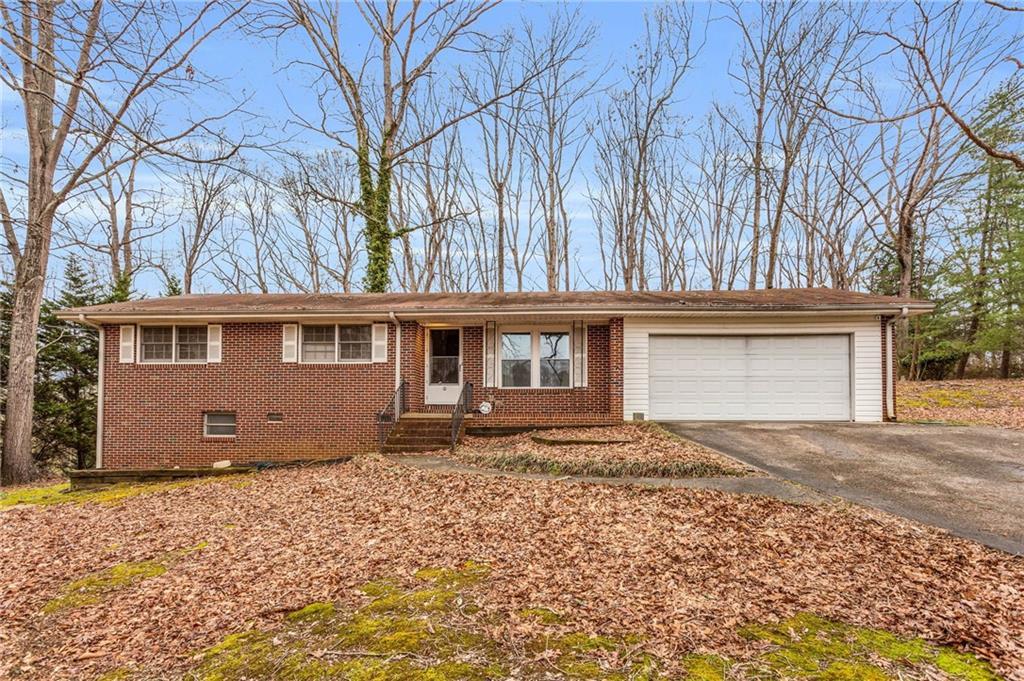 5165 Strickland Rd., Gainesville, GA 30507