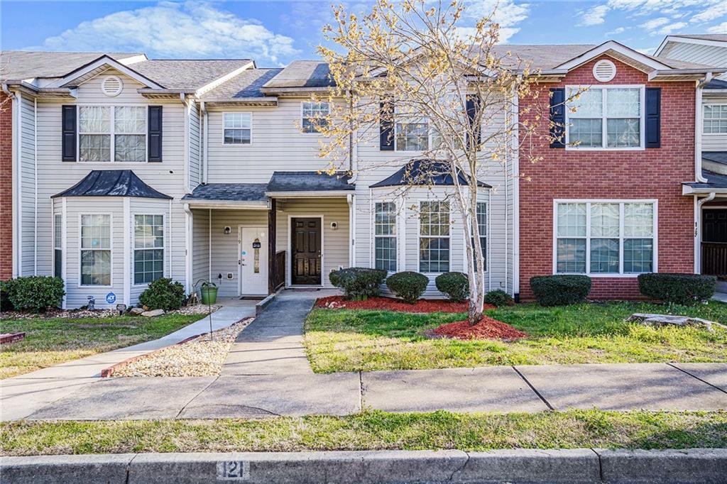 121 Hawkeye Ln., Conyers, GA 30012