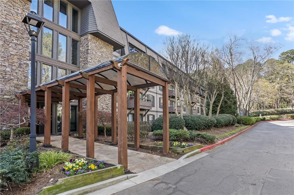 1114 Highland Bluff Dr. #114, Atlanta, GA 30339