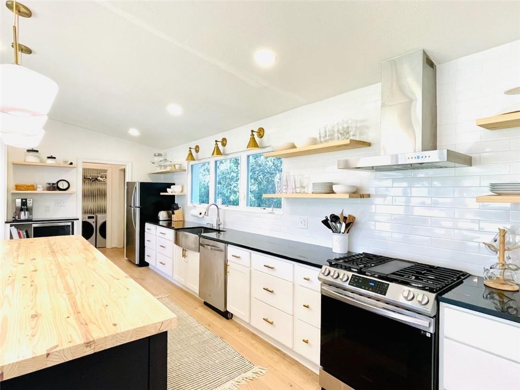 2650 Club Valley Dr., Marietta, GA 30068