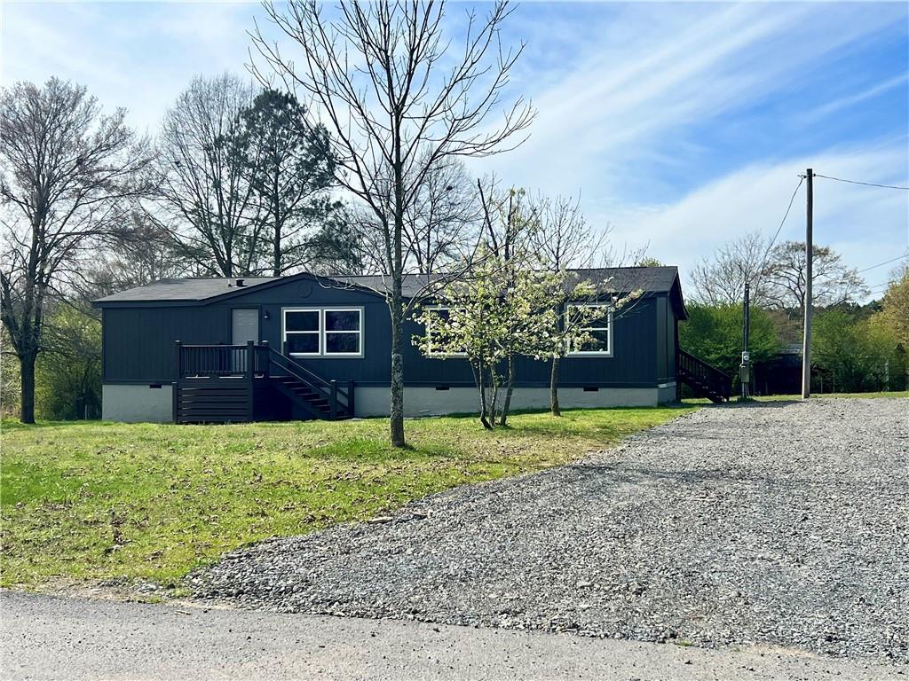 337 Meadowlark Ln., Calhoun, GA 30701