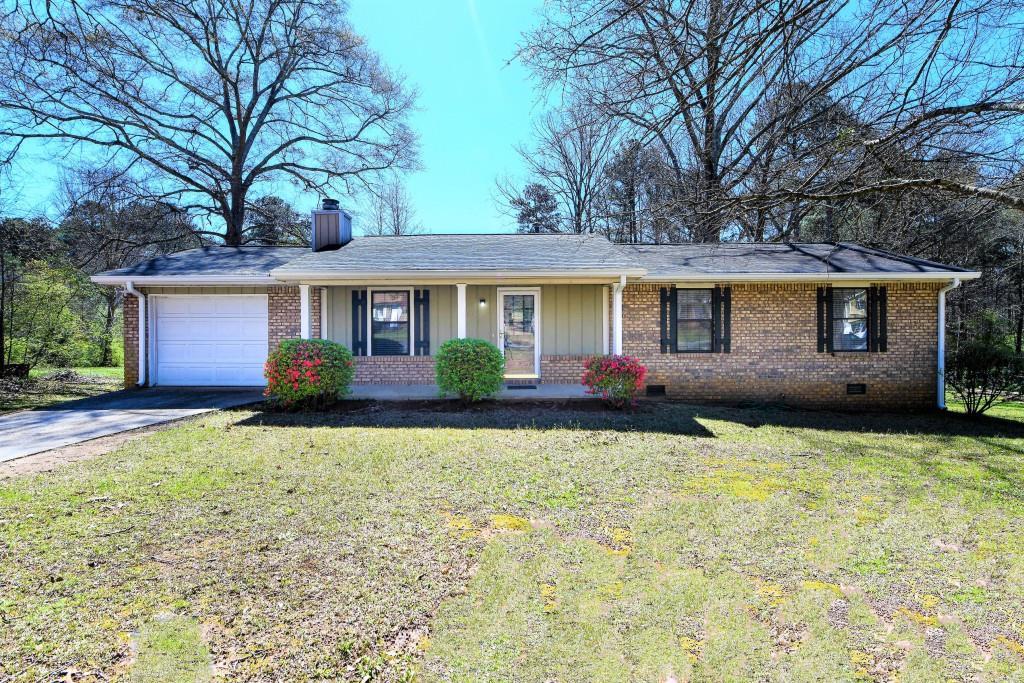 65 Carriage Cir., Stockbridge, GA 30281