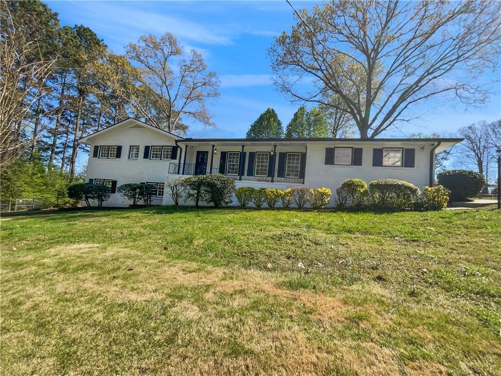 2205 River Rd., Ellenwood, GA 30294