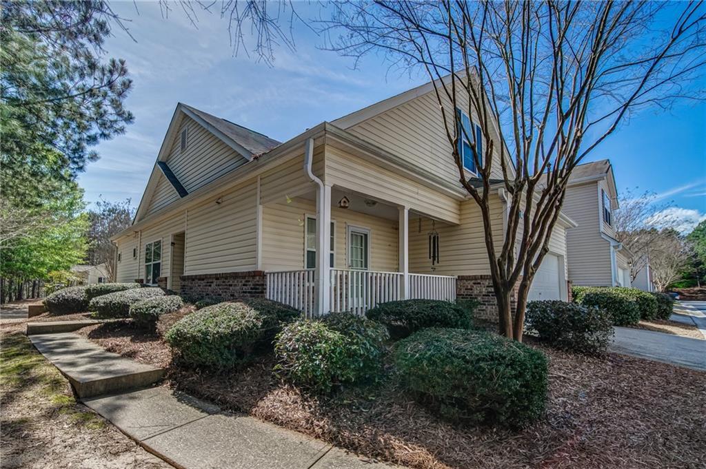 253 Hiawassee Dr., Woodstock, GA 30188