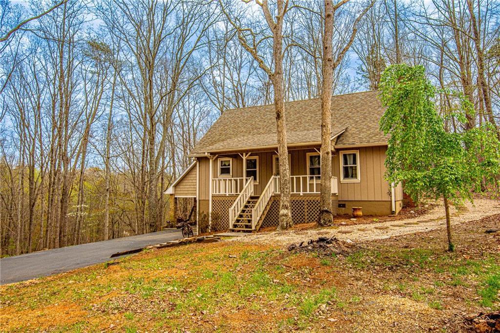954 Rock House Rd., Dahlonega, GA 30533