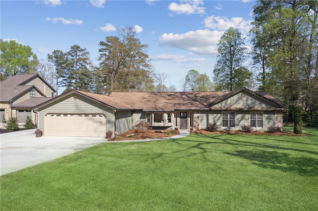 2490 Roxburgh Dr., Roswell, GA 30076