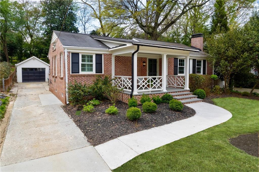 1830 Colland Dr., Atlanta, GA 30318