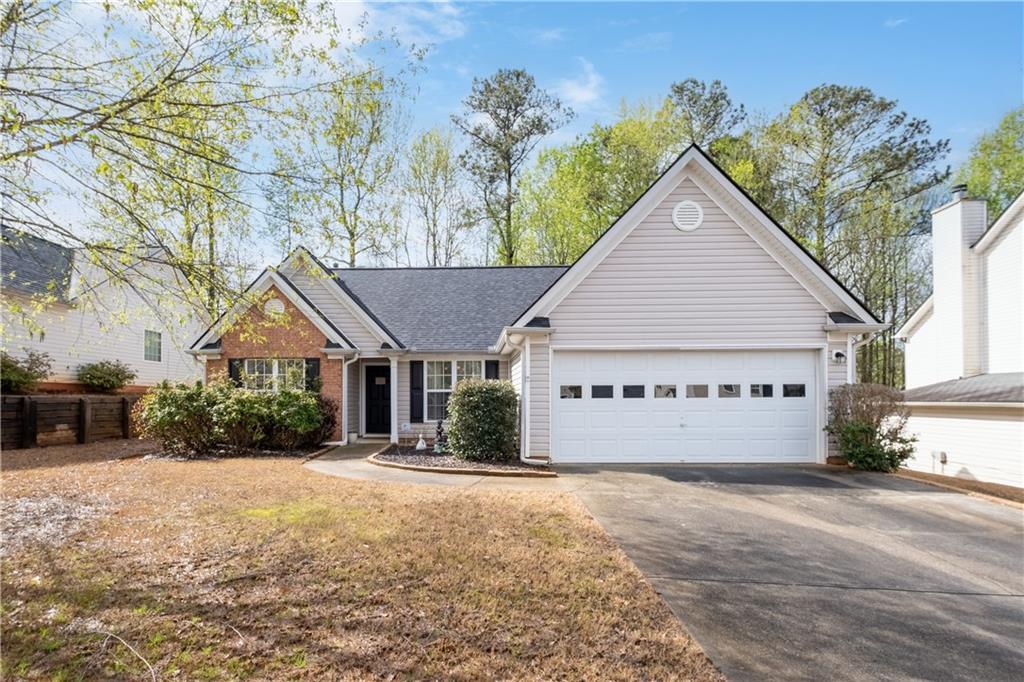 223 Mount Laurel Dr., Dallas, GA 30132