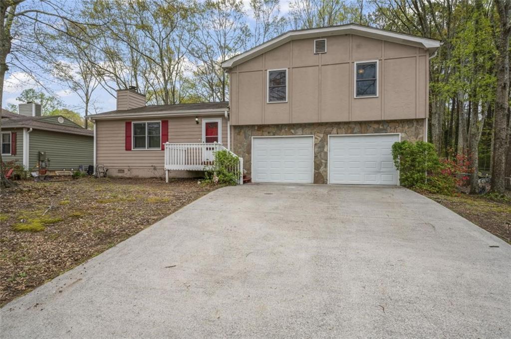 175 Wayside Dr., Lawrenceville, GA 30046