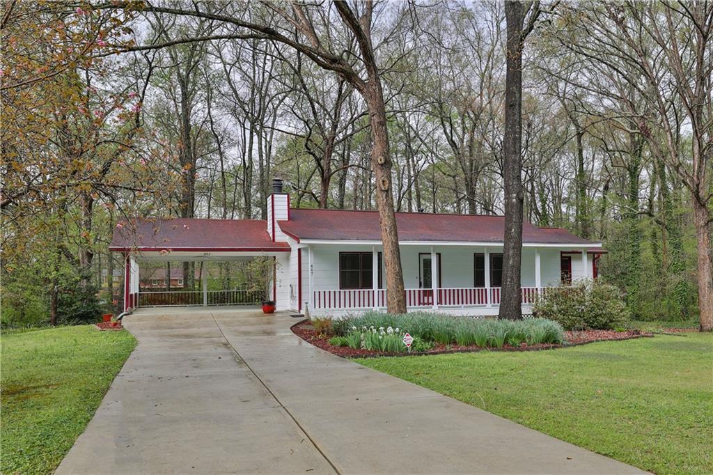 607 Chris Cir., Lawrenceville, GA 30044