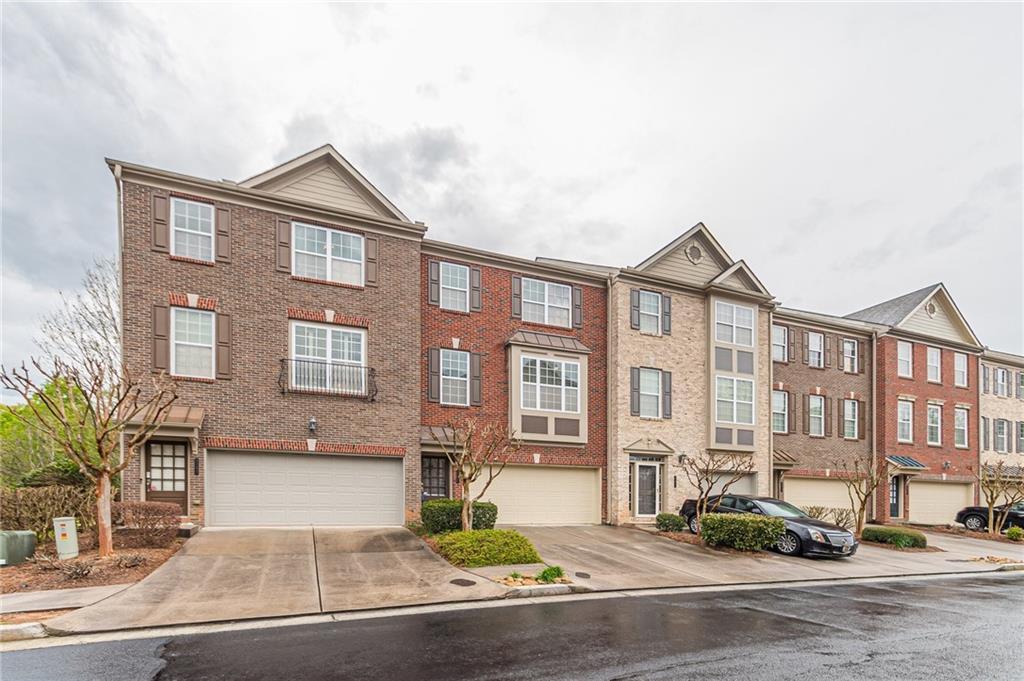 3233 Greenwood Oak Dr., Norcross, GA 30092