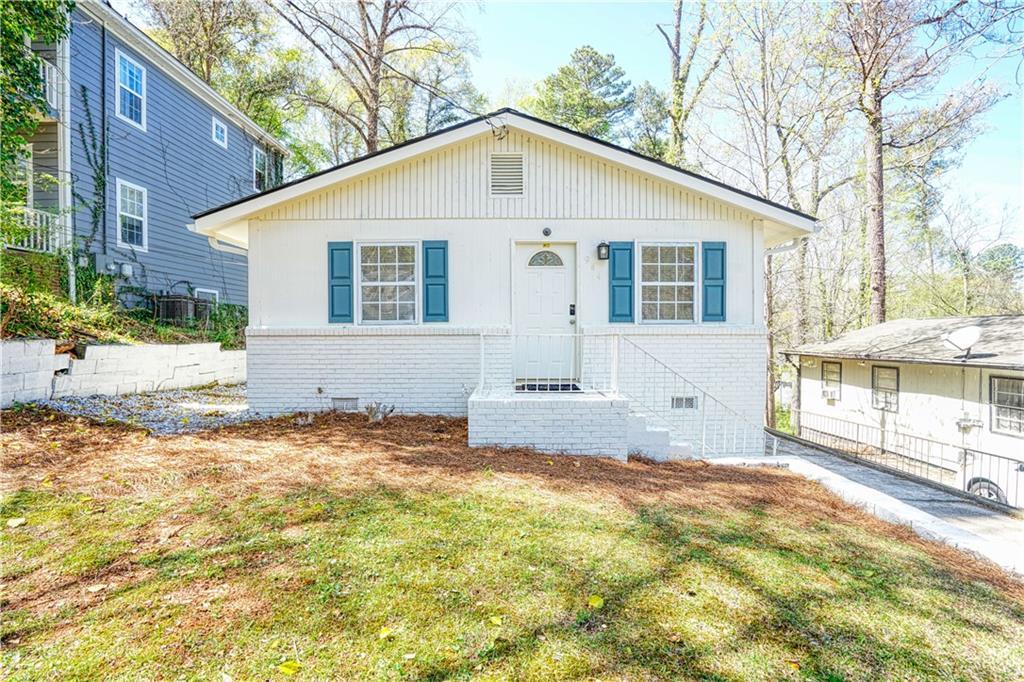 944 N Eugenia Pl., Atlanta, GA 30318