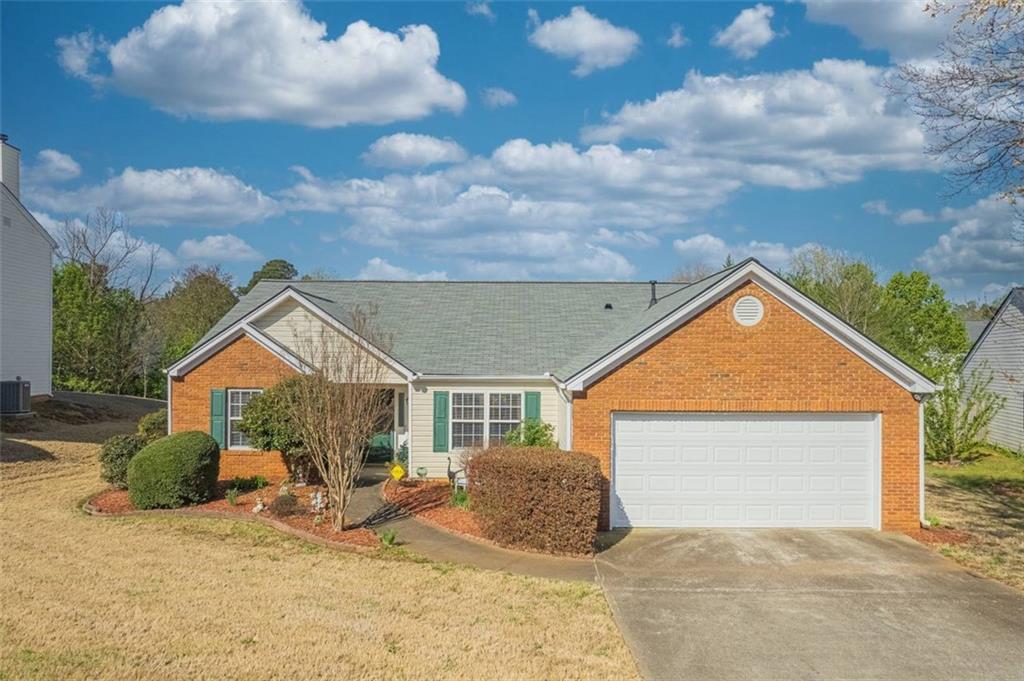 1038 River Plantation Dr., Woodstock, GA 30188