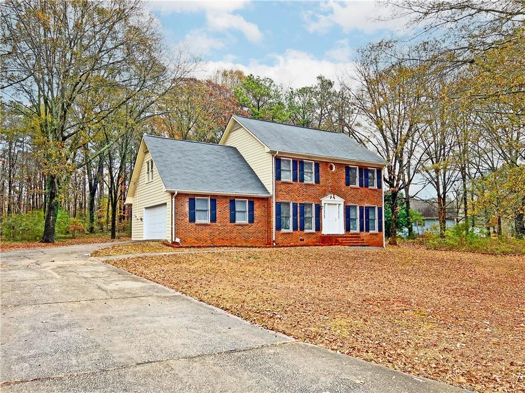 3662 Meadow Glen Cir., Ellenwood, GA 30294