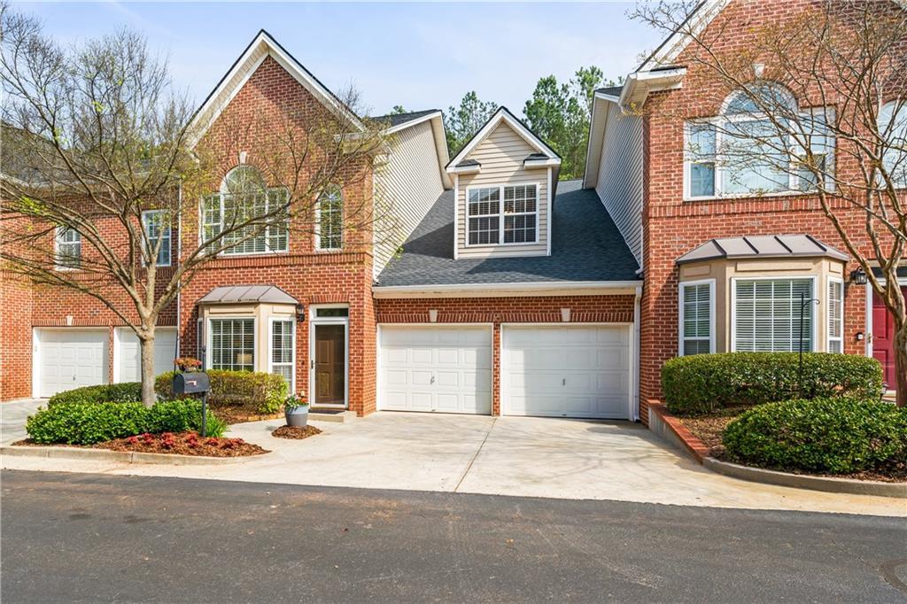 9004 Lexington Dr., Roswell, GA 30075