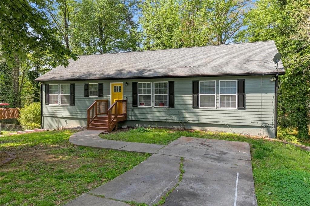 2841 Belleau Ln., Atlanta, GA 30316