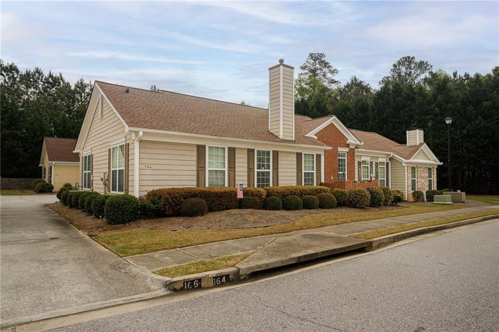 164 Camry Ln., Grayson, GA 30017