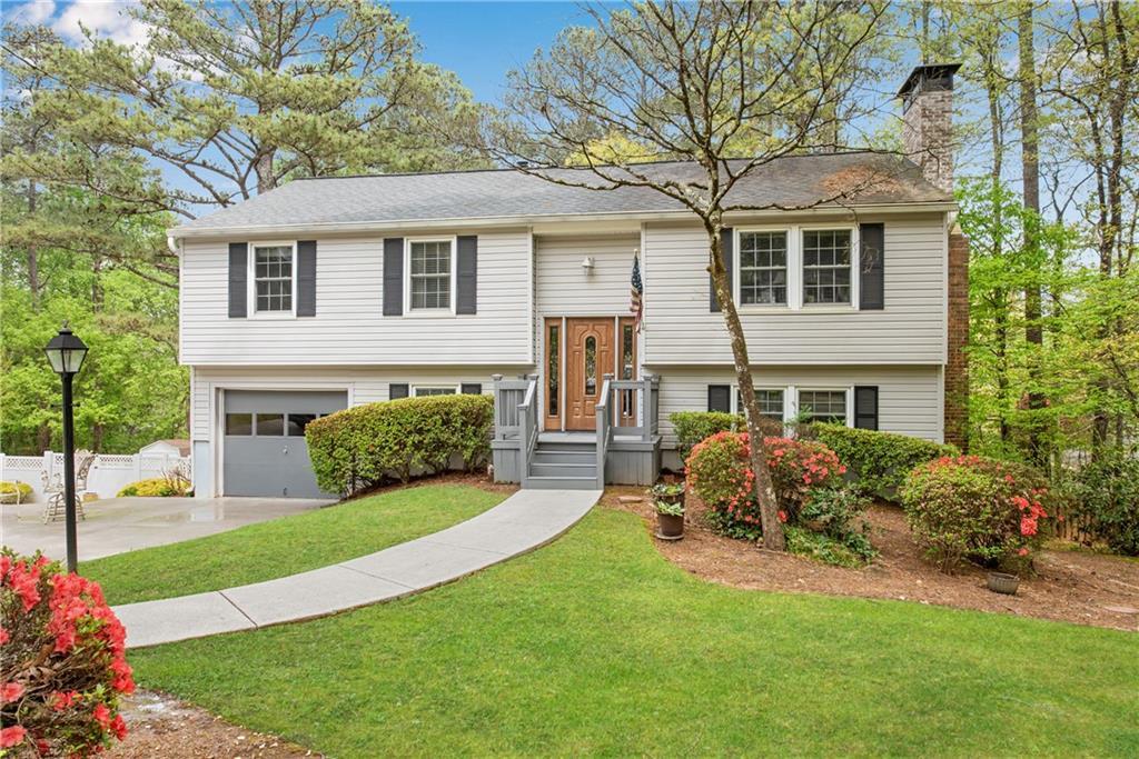 210 Pinehurst Ln., Marietta, GA 30068