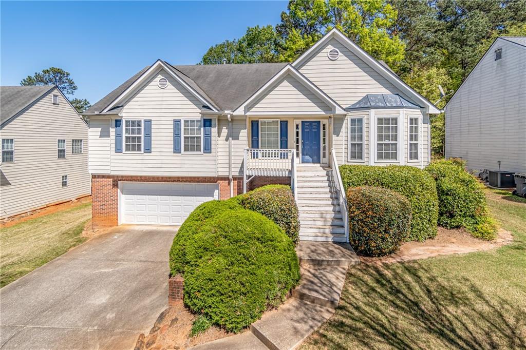 470 Chapel Walk Ln., Lawrenceville, GA 30045