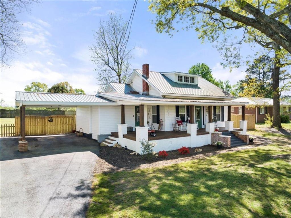 317 King St., Clermont, GA 30527