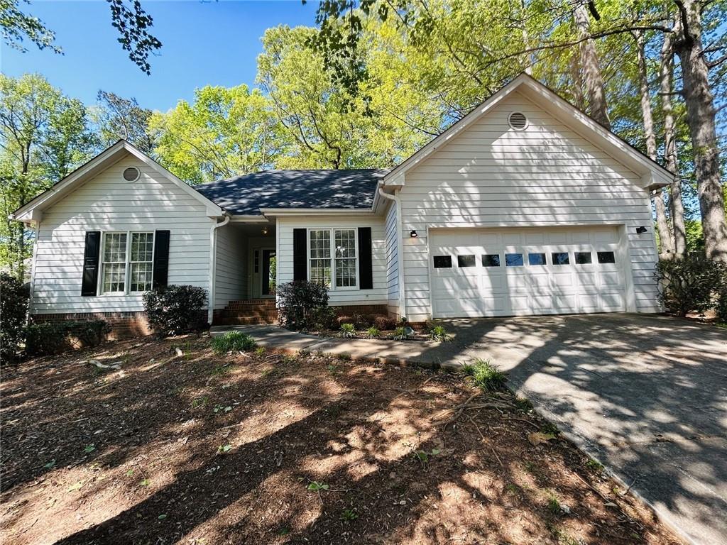 1230 Haverhill Tr., Lawrenceville, GA 30044