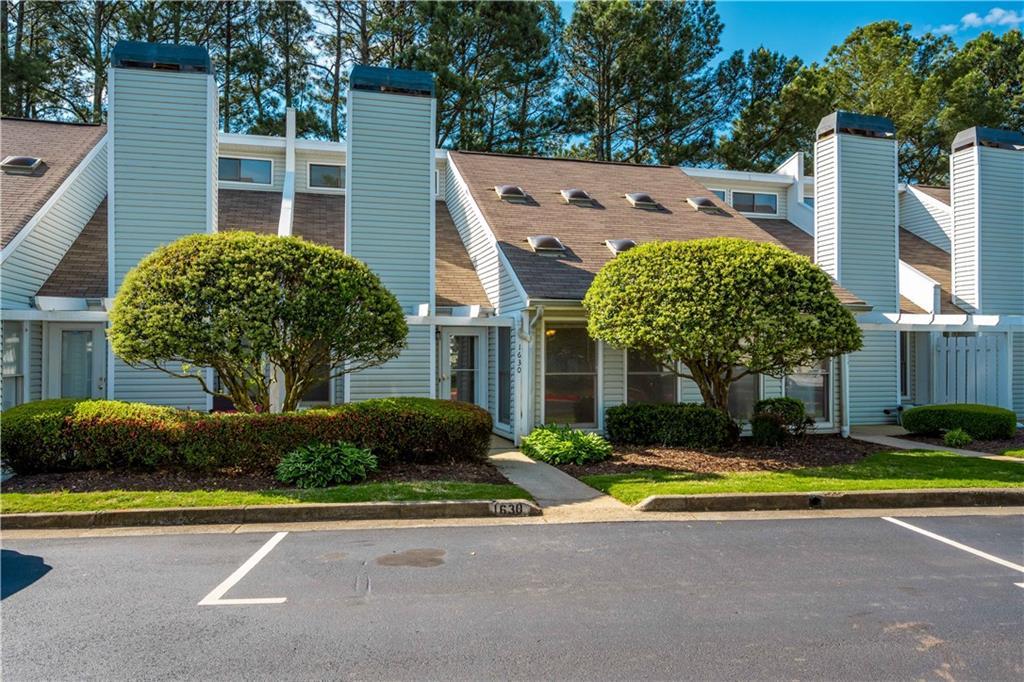 1630 Homestead Tr., Alpharetta, GA 30004