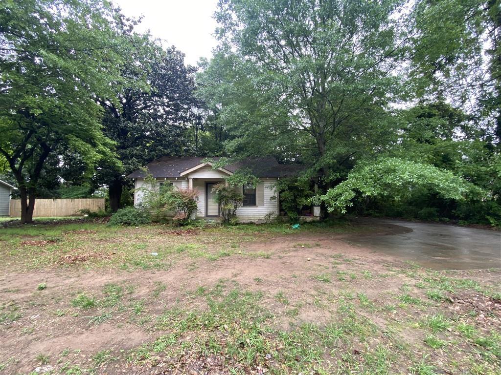 18 Cooper Lake Rd., Mableton, GA 30126
