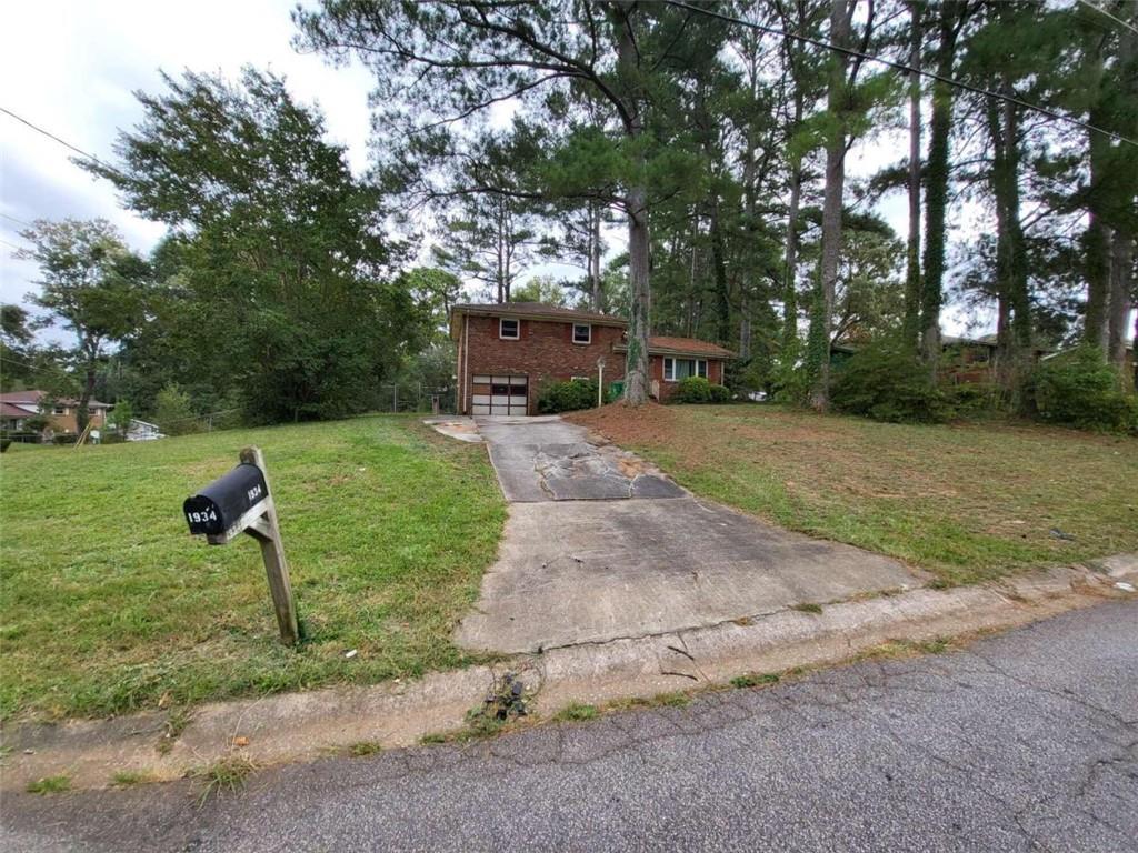 1934 Glen Echo Dr., Decatur, GA 30032