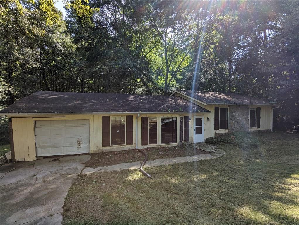 1035 Timbers Ct., Lithonia, GA 30058