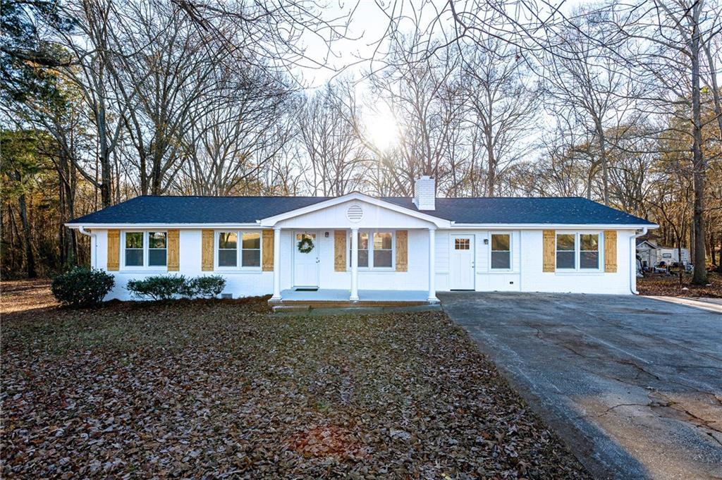 529 Hayes Lake Rd., Statham, GA 30666