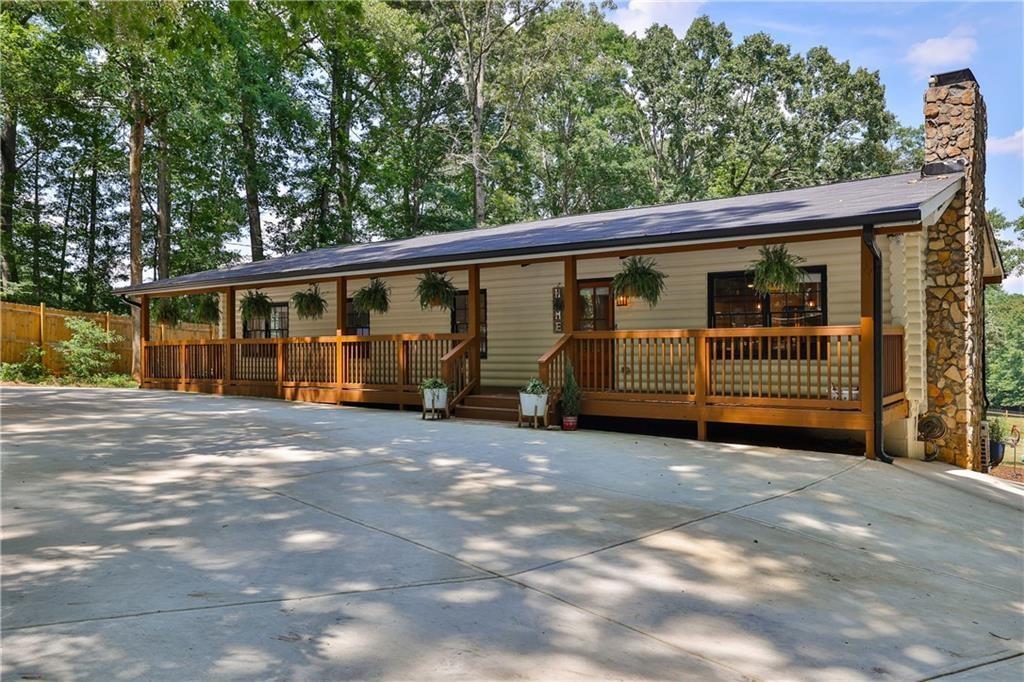 4245 Bullock Bridge Road, Loganville, GA 30052