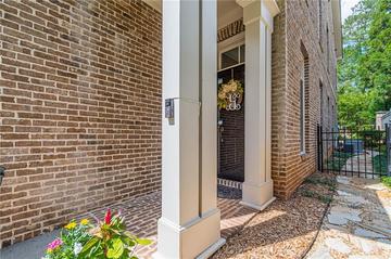 6126 Narcissa Pl., Johns Creek, GA 30097