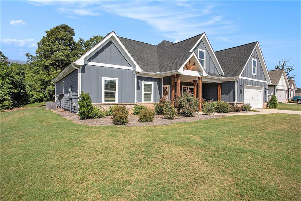 356 White Oak Way, Monroe, GA 30655