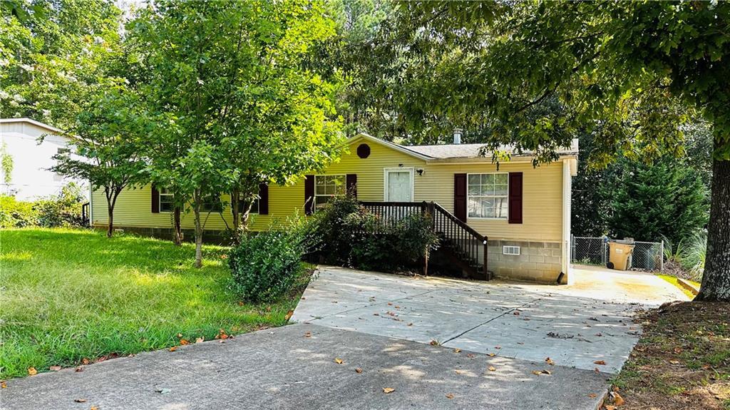 5137 Stoneridge Dr., Flowery Branch, GA 30542