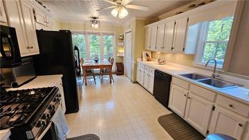 1065 Burning Bush Dr., Loganville, GA 30052