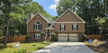 1065 Burning Bush Dr., Loganville, GA 30052